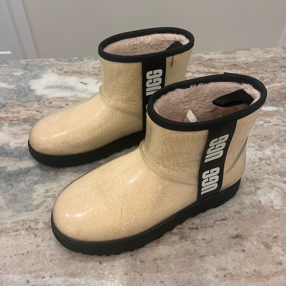 UGG Clear Classic Mini Boot